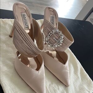 Badgley Mischka Blush Heels with Crystal Embellishment * see description * Sz 10